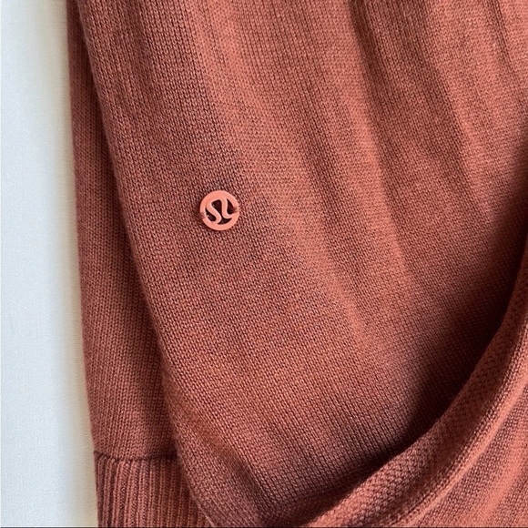 Lululemon Back To Balance Sz 8 LS Sweater Rustic Clay Open Back Cashmere READ - Picture 7 of 10